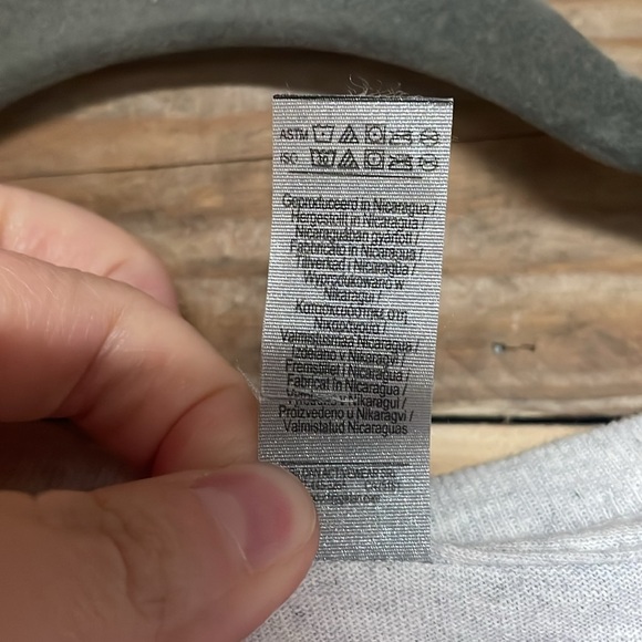 Gildan size L Light Gray Heavy Cotton Short Sleeve Soft Barbie Graphic T-Shirt - Picture 4 of 8